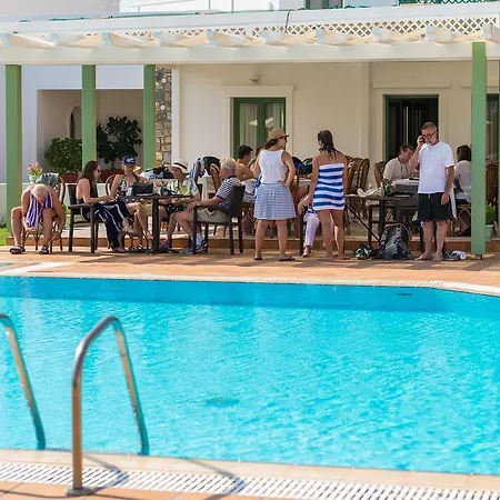 Hotell Maltezana Beach Hotel 3*
